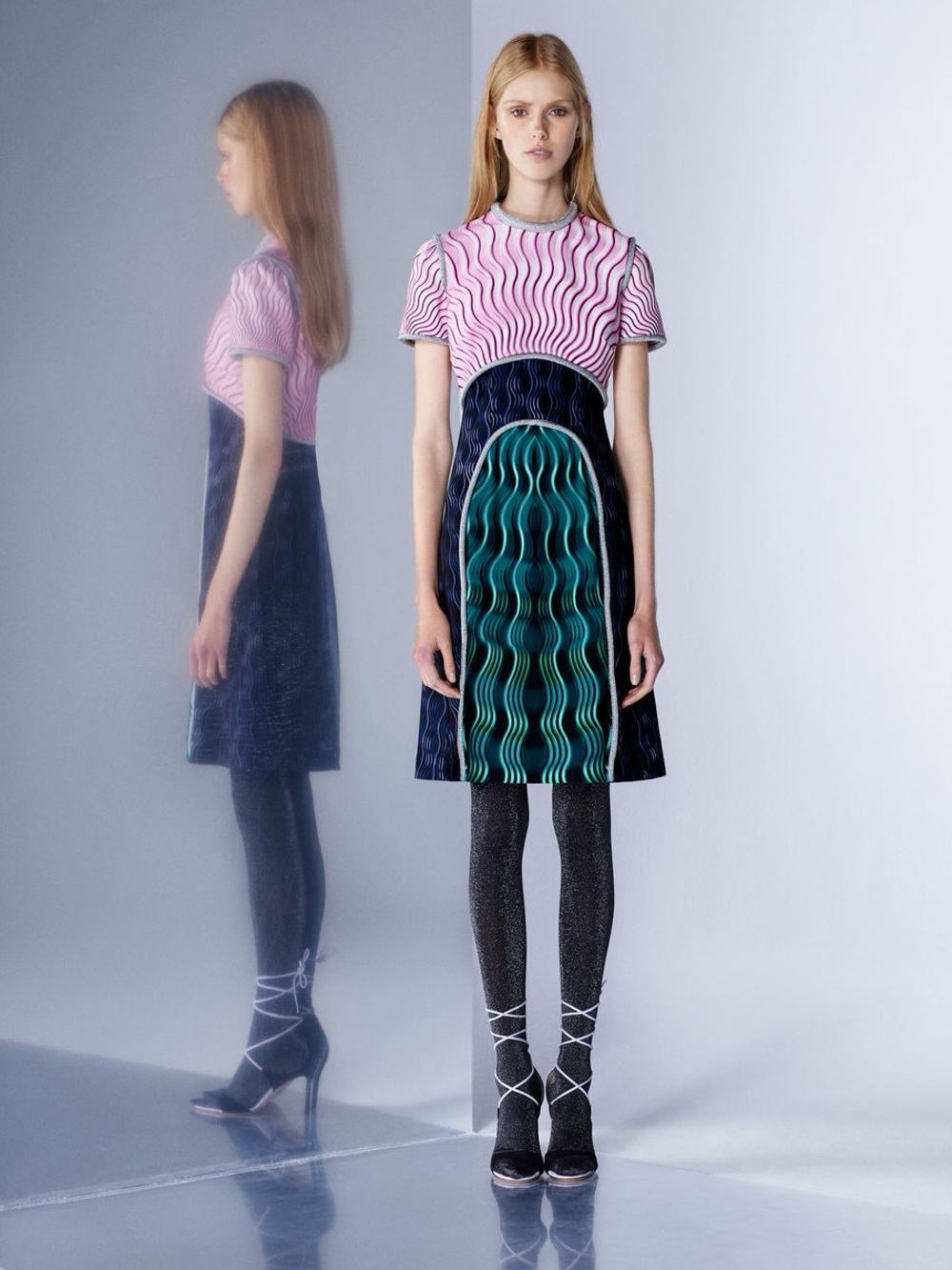 Mary Katrantzou Psychedelic Wave Print Metallic Trim Mini Dress. Size 6 US